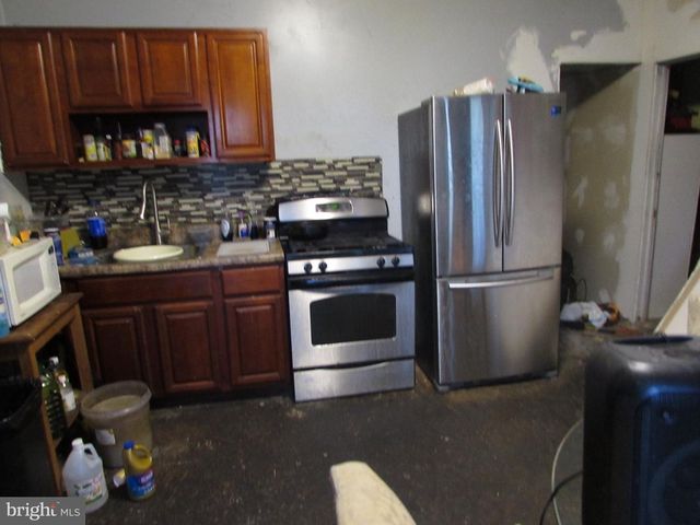 124 N 30TH ST, Camden, NJ 08105