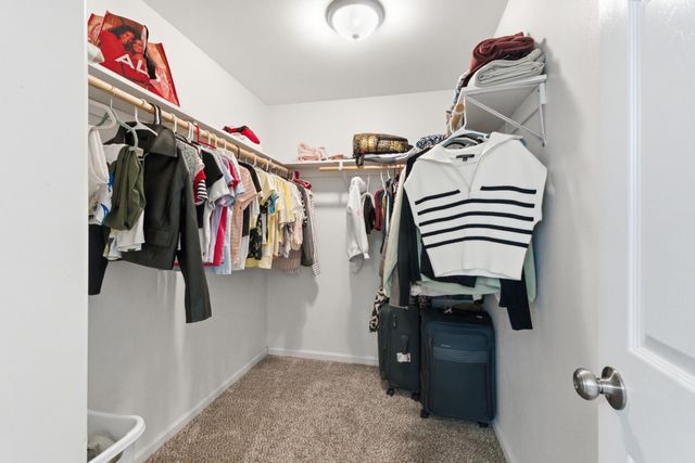 5028 W Robinson Avenue, Fresno, CA 93722