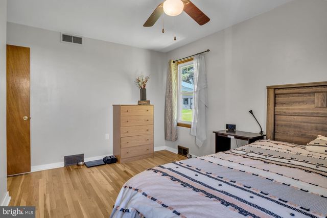 12 THEODORE AVE, Middletown, PA 17057