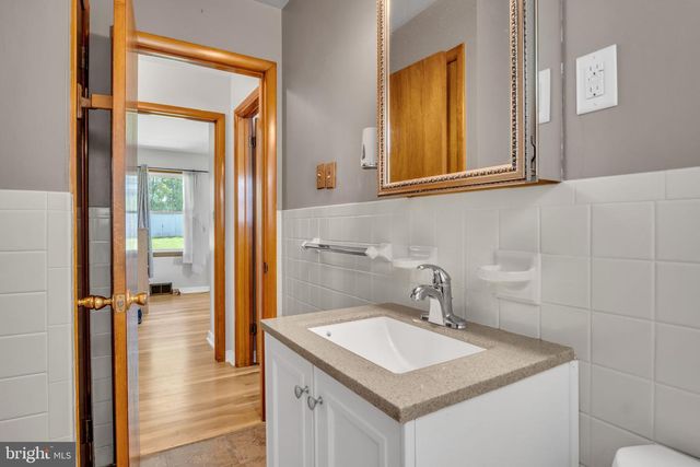 12 THEODORE AVE, Middletown, PA 17057
