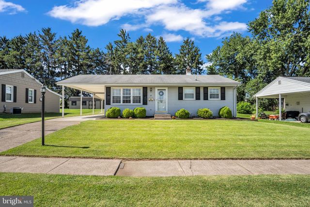 12 THEODORE AVE, Middletown, PA 17057