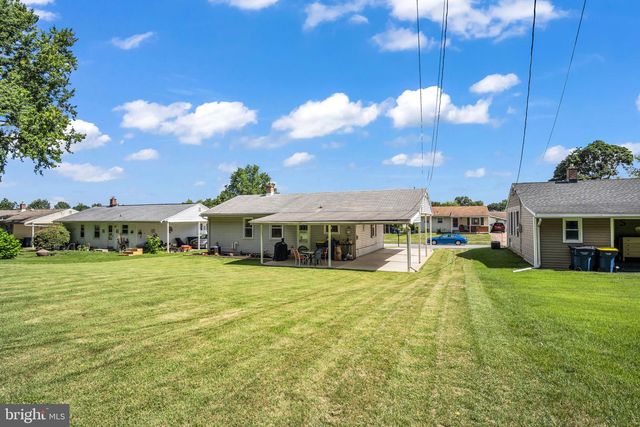 12 THEODORE AVE, Middletown, PA 17057