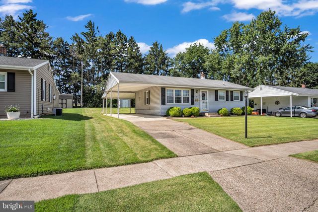 12 THEODORE AVE, Middletown, PA 17057