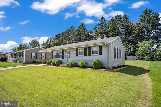 12 THEODORE AVE, Middletown, PA 17057