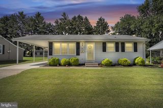 12 THEODORE AVE, Middletown, PA 17057