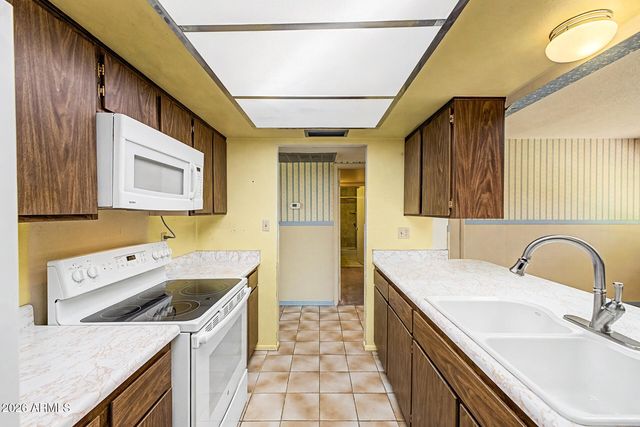 4750 W Acoma Drive, Glendale, AZ 85306