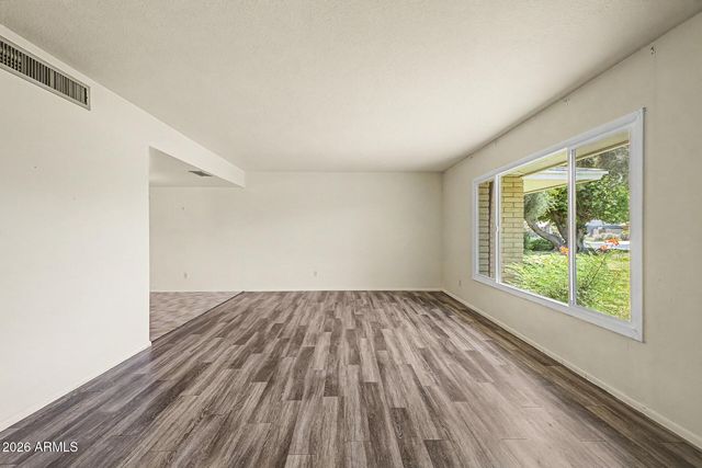 4750 W Acoma Drive, Glendale, AZ 85306