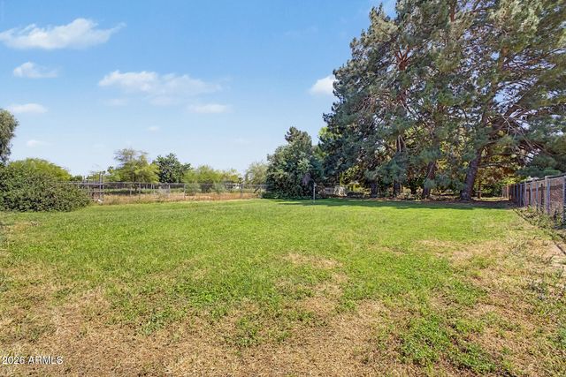 4750 W Acoma Drive, Glendale, AZ 85306