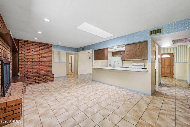 4750 W Acoma Drive, Glendale, AZ 85306