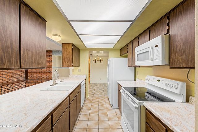 4750 W Acoma Drive, Glendale, AZ 85306