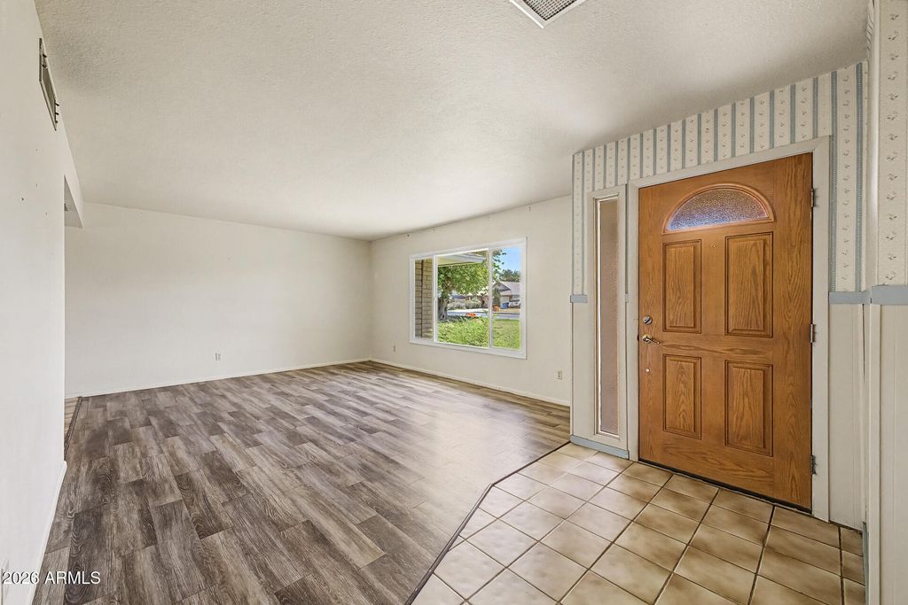 4750 W Acoma Drive, Glendale, AZ 85306