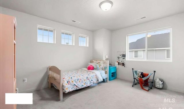 4065 E Eagle Ridge Dr, Nampa, ID 83686