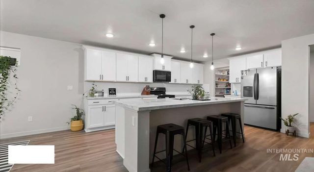 4065 E Eagle Ridge Dr, Nampa, ID 83686