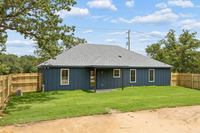 421 Hamilton Road, Mineral Wells, TX 76067