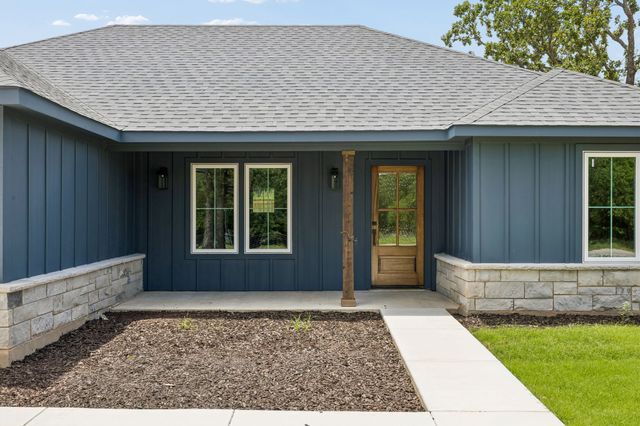 421 Hamilton Road, Mineral Wells, TX 76067