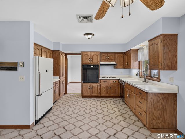 38 Rose Lane, Groton, CT 06340