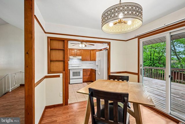 9 PRINCESS AVE, Marlton, NJ 08053