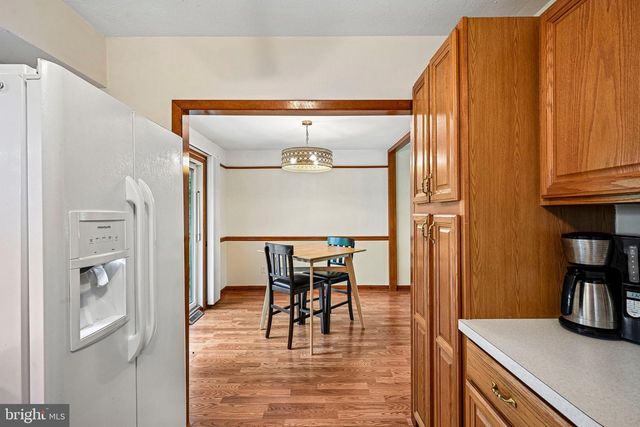 9 PRINCESS AVE, Marlton, NJ 08053