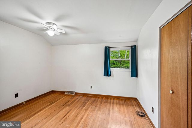 9 PRINCESS AVE, Marlton, NJ 08053