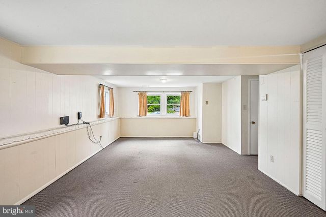 9 PRINCESS AVE, Marlton, NJ 08053
