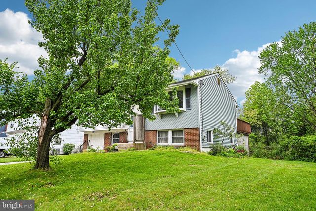 9 PRINCESS AVE, Marlton, NJ 08053
