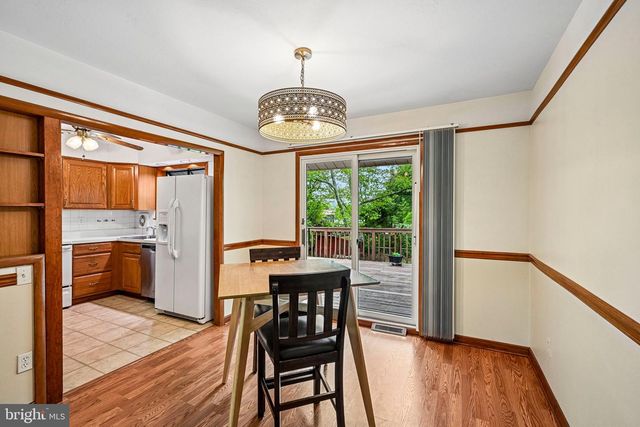 9 PRINCESS AVE, Marlton, NJ 08053