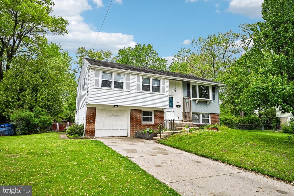 9 PRINCESS AVE, Marlton, NJ 08053