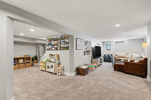 3769 Cheyenne Drive, Grandville, MI 49418