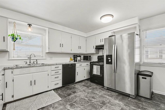 3769 Cheyenne Drive, Grandville, MI 49418