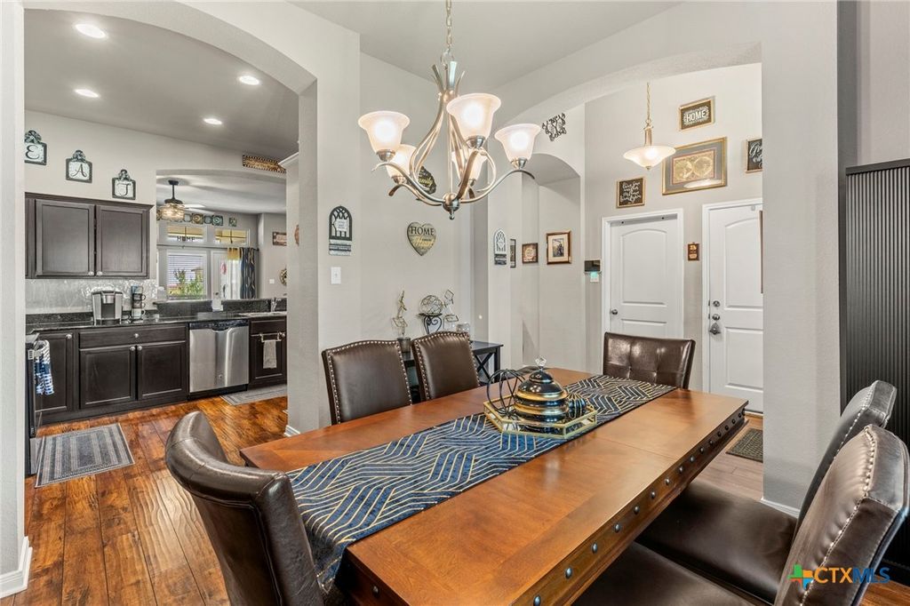 Image 9 of property listing at 1422 Neff Drive, Copperas Cove, TX 76522