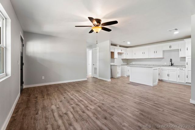 312 S Quincy Street, Commerce, OK 74339