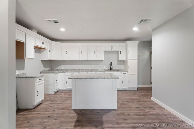 312 S Quincy Street, Commerce, OK 74339