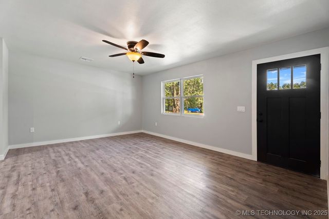 312 S Quincy Street, Commerce, OK 74339