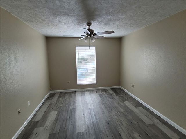 1516 Bay Area Boulevard S2, Houston, TX 77058