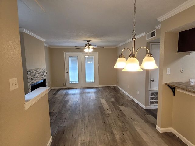 1516 Bay Area Boulevard S2, Houston, TX 77058