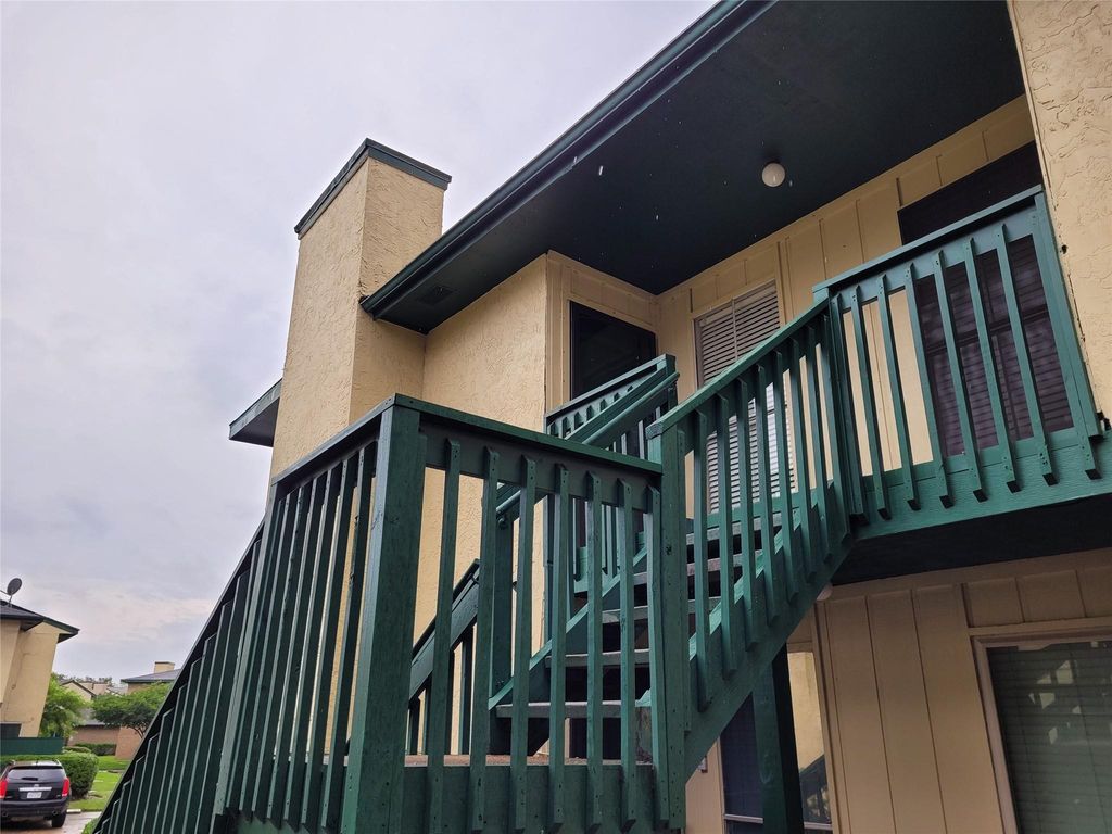 1516 Bay Area Boulevard S2, Houston, TX 77058