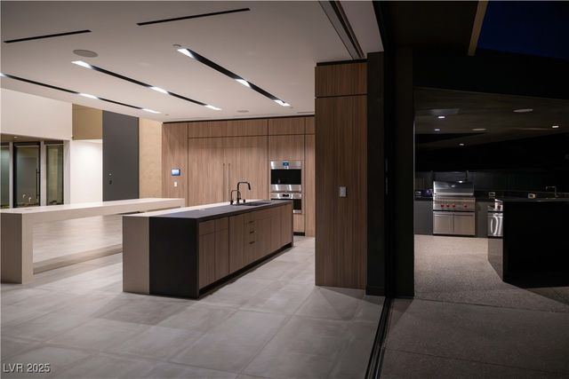 21 Rockstream Drive, Henderson, NV 89012