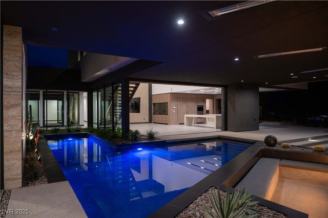 21 Rockstream Drive, Henderson, NV 89012