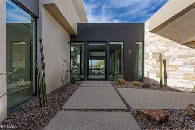 21 Rockstream Drive, Henderson, NV 89012