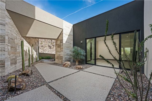 21 Rockstream Drive, Henderson, NV 89012