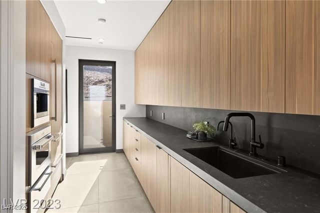 21 Rockstream Drive, Henderson, NV 89012