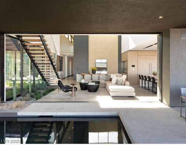 21 Rockstream Drive, Henderson, NV 89012