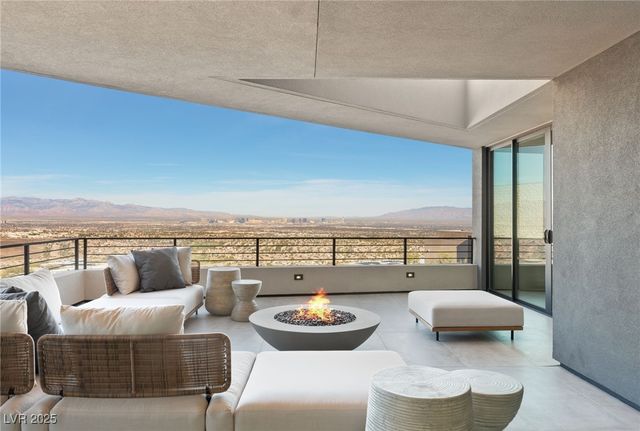 21 Rockstream Drive, Henderson, NV 89012