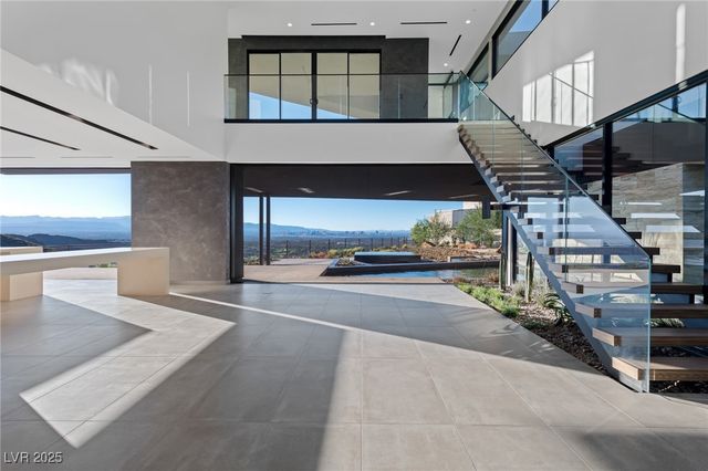 21 Rockstream Drive, Henderson, NV 89012