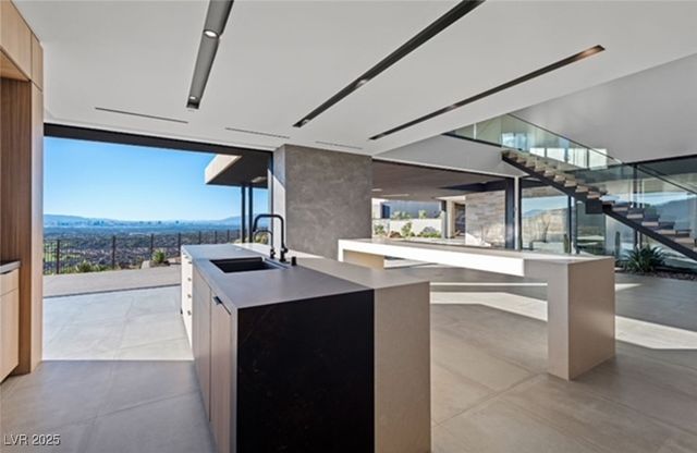 21 Rockstream Drive, Henderson, NV 89012