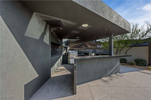 21 Rockstream Drive, Henderson, NV 89012