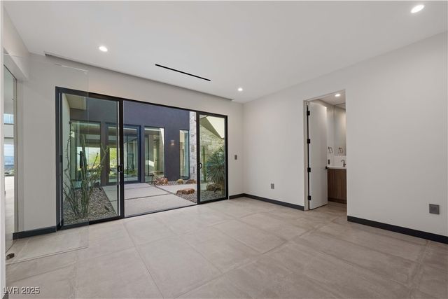 21 Rockstream Drive, Henderson, NV 89012