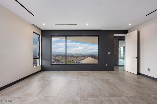 21 Rockstream Drive, Henderson, NV 89012