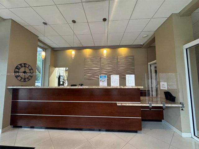 4250 Galt Ocean Dr 2U, Fort Lauderdale, FL 33308