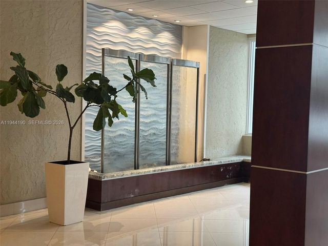 4250 Galt Ocean Dr 2U, Fort Lauderdale, FL 33308